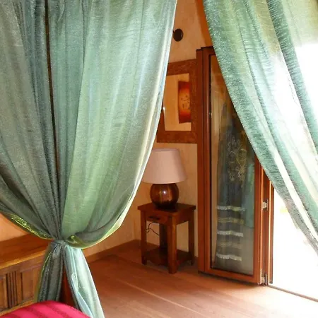 Via Giosue Carducci Villa